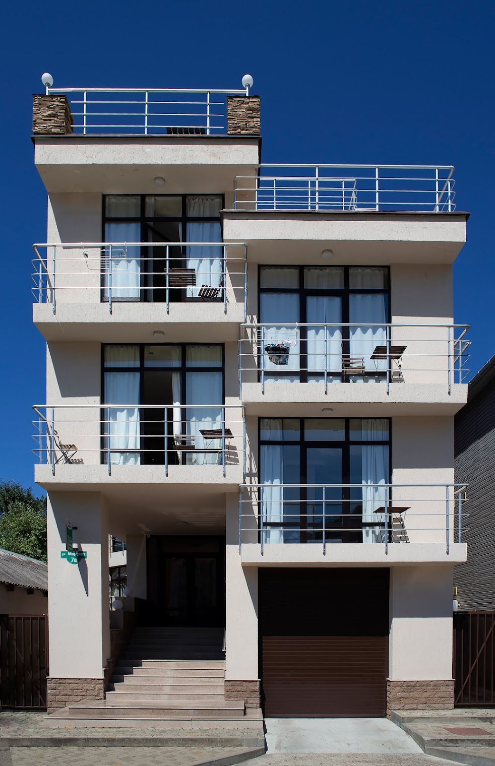 Отель "Дайв"