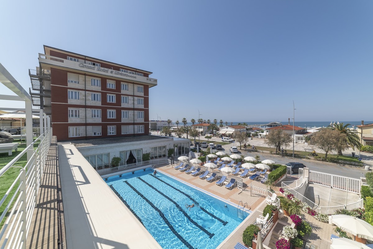 RIVIERA GRAND HOTEL - photo 2