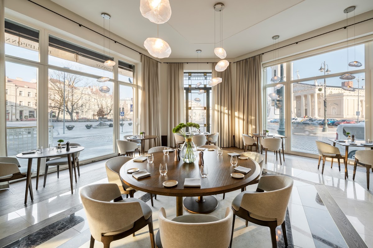 Grand Hotel Vilnius, Curio Collection by Hilton - photo 2