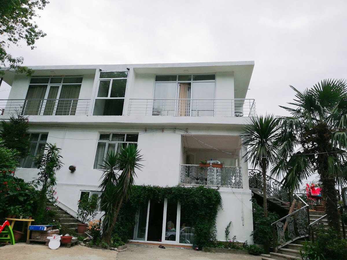 zurapalace - photo 5