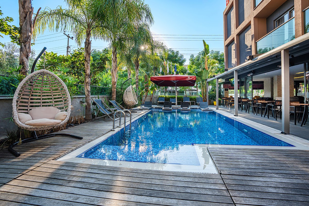 Hotel Avinion - photo 3