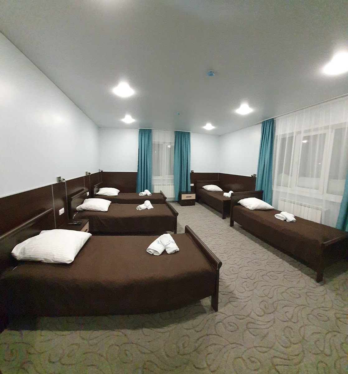 Избасс Отель - photo 4