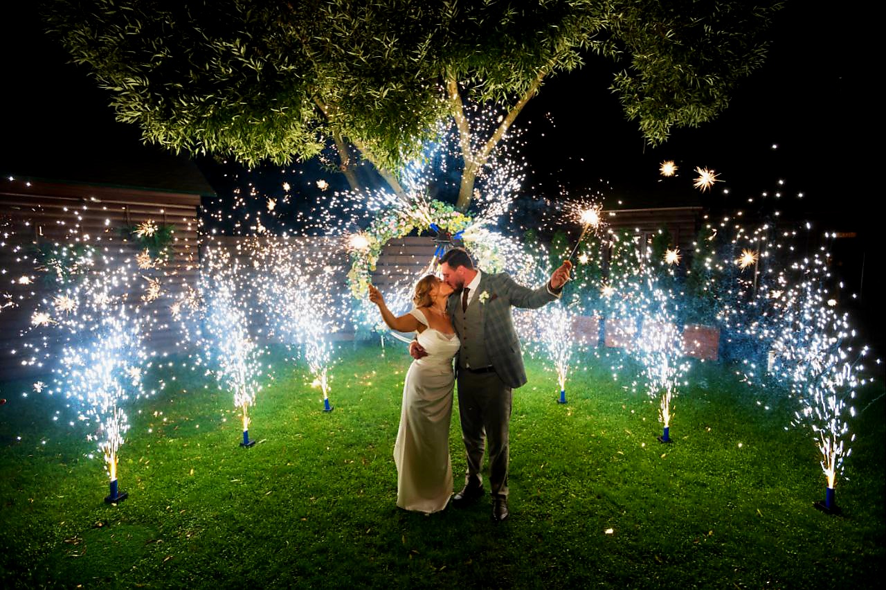 «ЮЖНЫЙ ФОРТ» коттеджный комплекс Санкт-Петербург. Аренда коттеджей, банкетный Лофт в СПб.