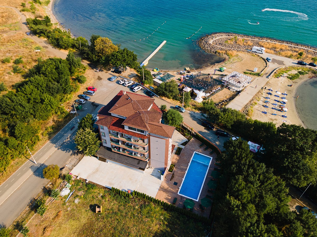 Солнечная Река Пляжный Курорт - photo 5