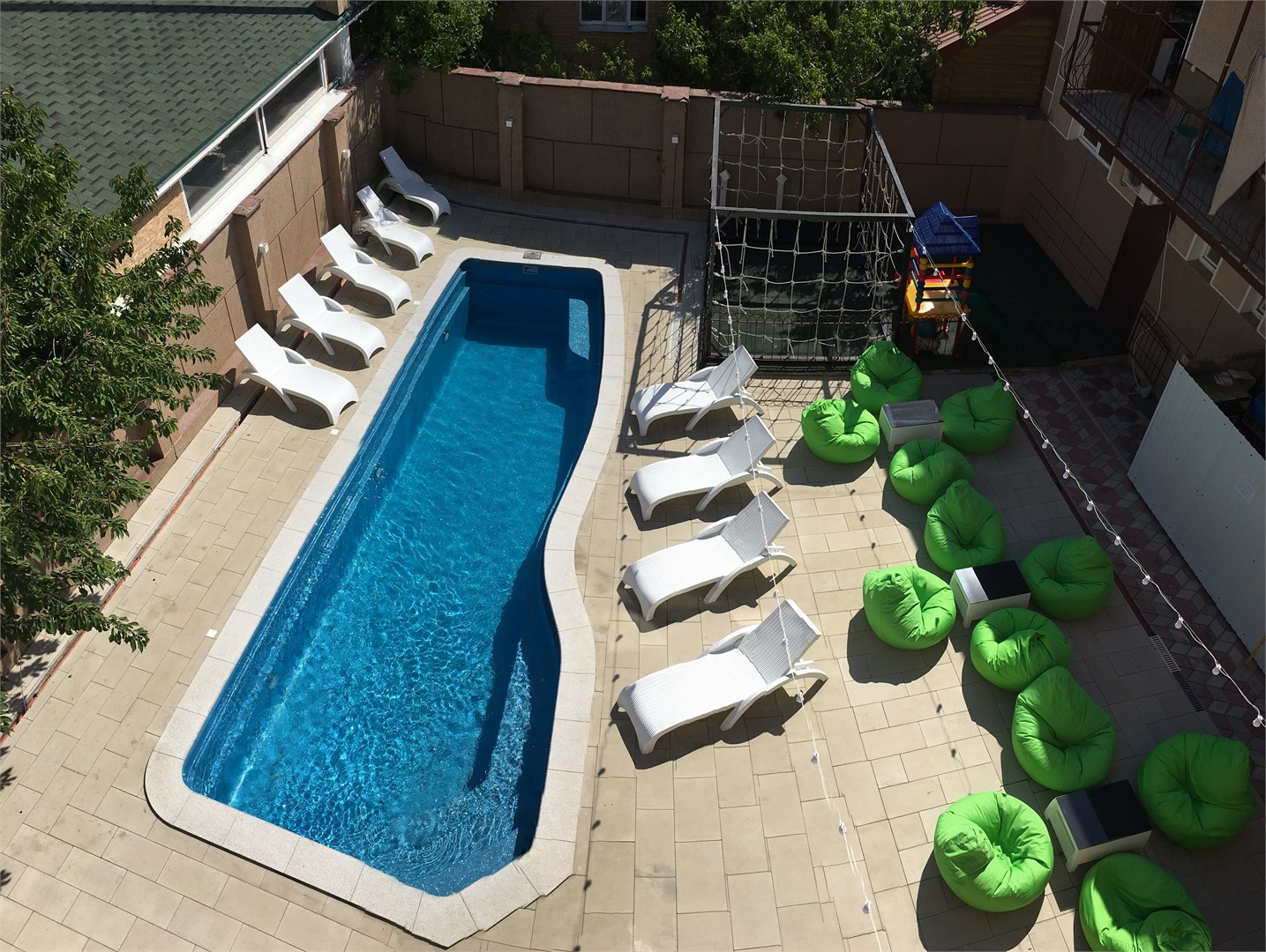 F-HOTEL GUEST HOUSE - photo 2