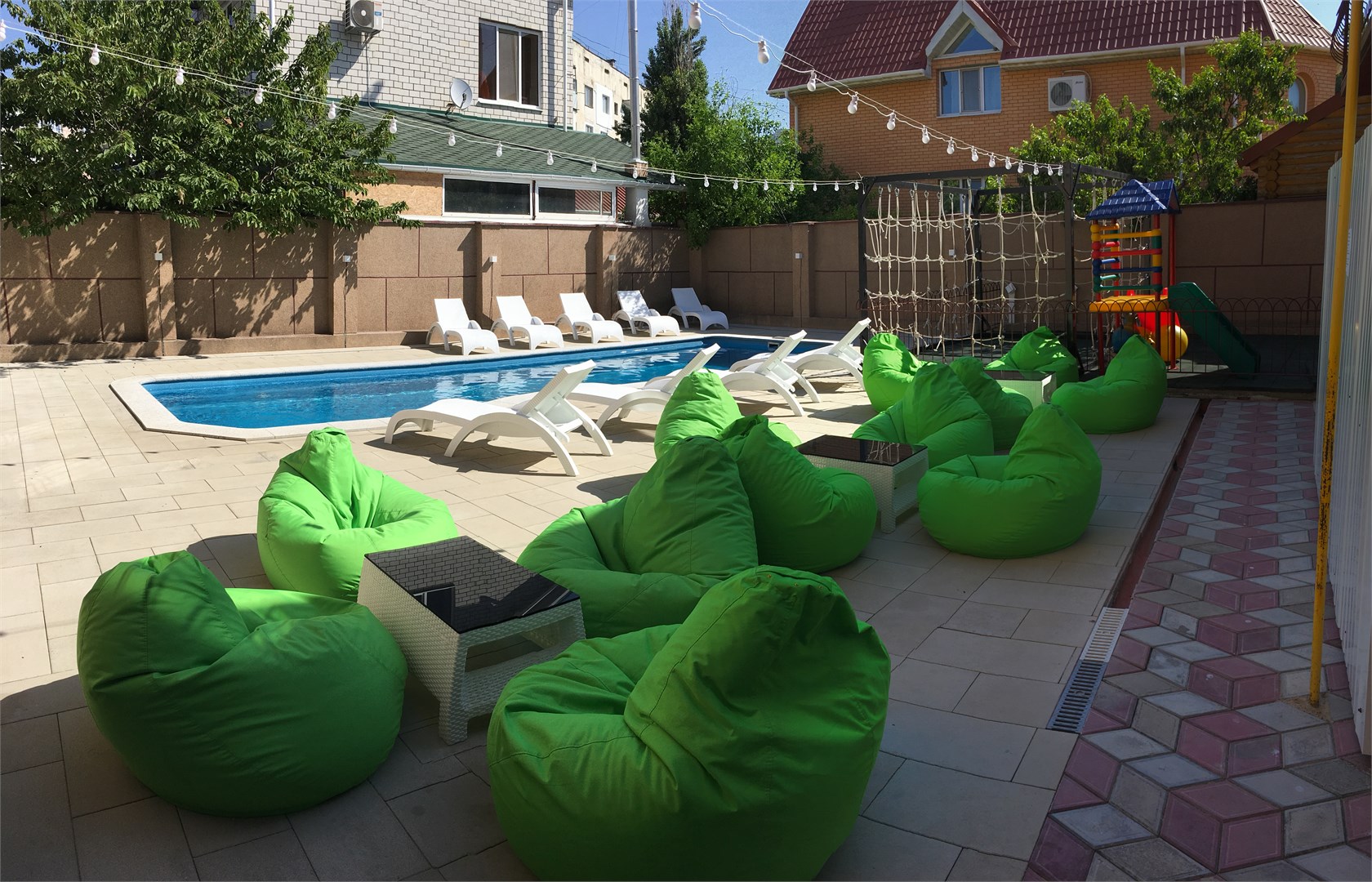 F-HOTEL GUEST HOUSE - photo 4