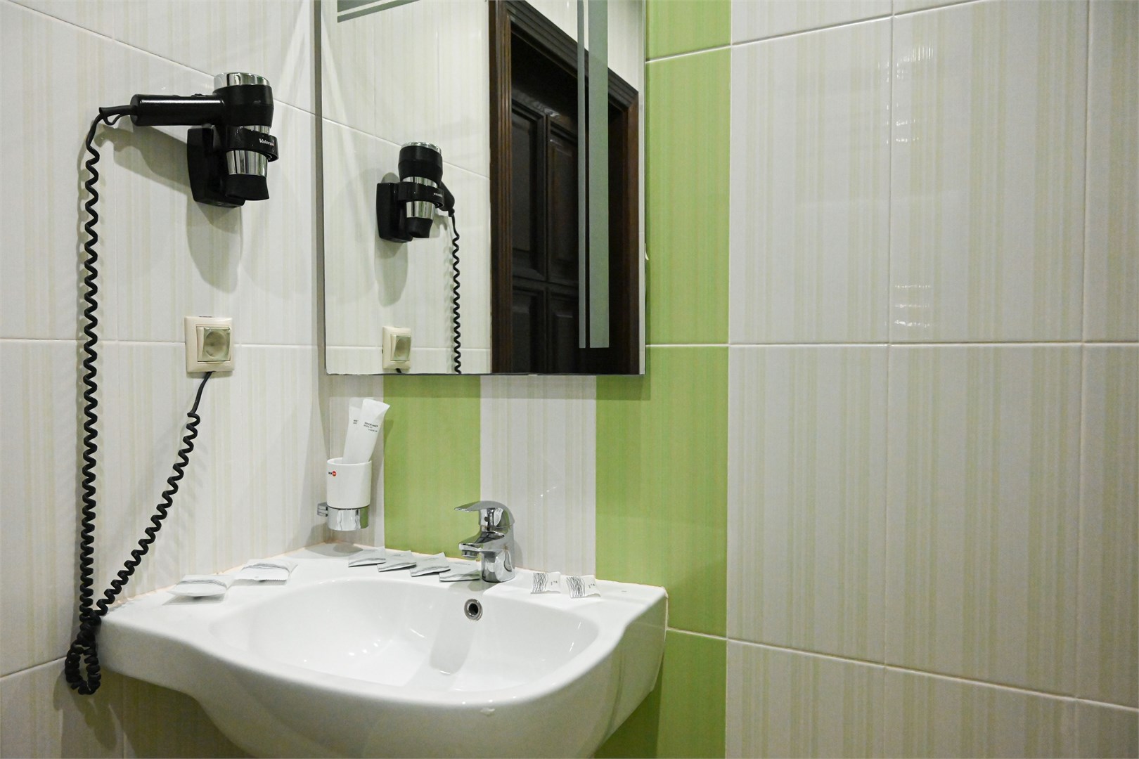 Shine House - photo 5