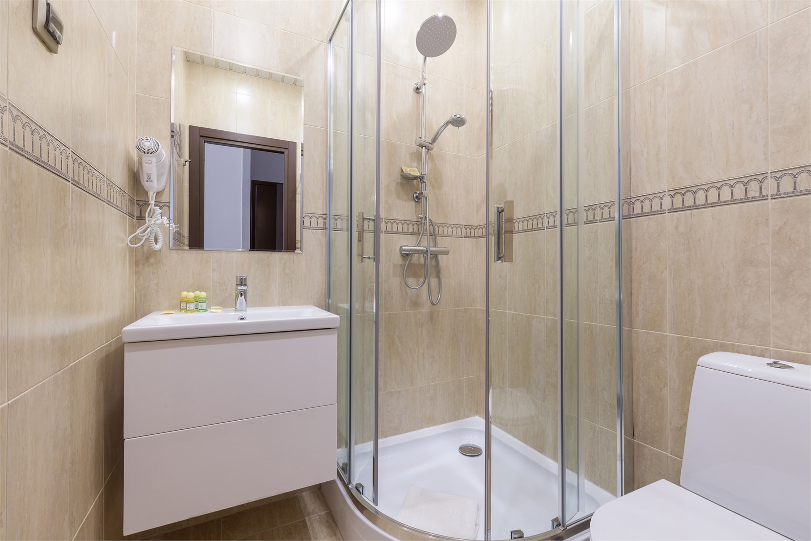 Grand Lioin Меблированные комнаты - photo 4