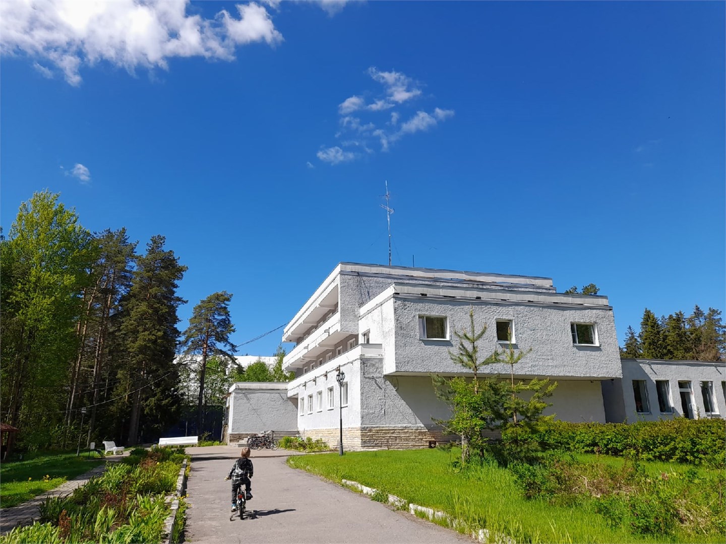 Загородный клуб "Озеро Зеркальное"