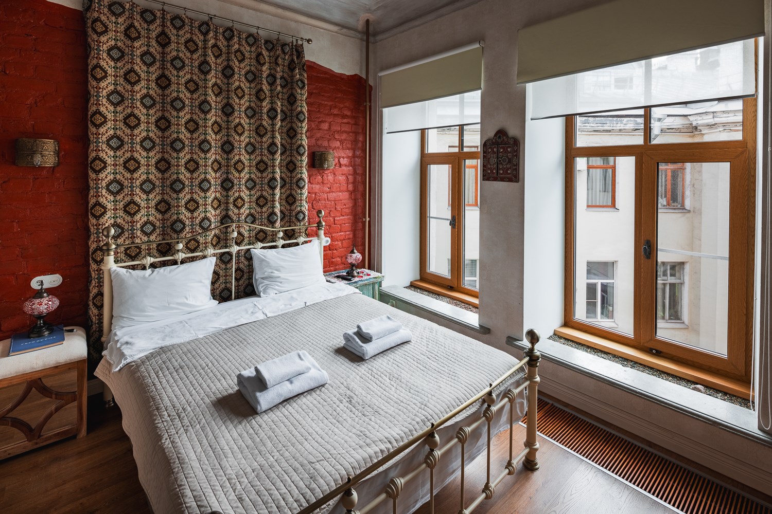 Metropolis Hotel - photo 3