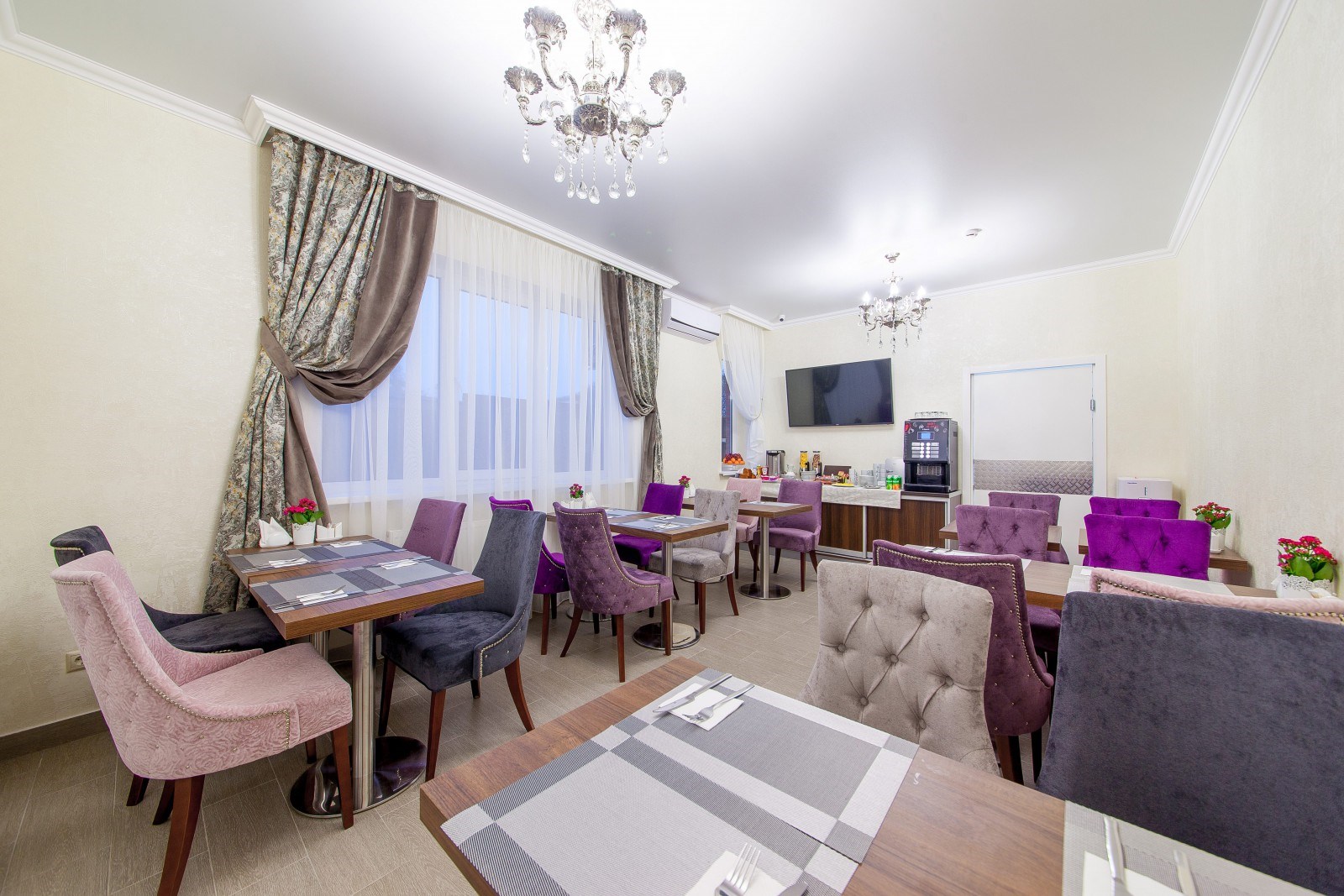 D Hotel - photo 2