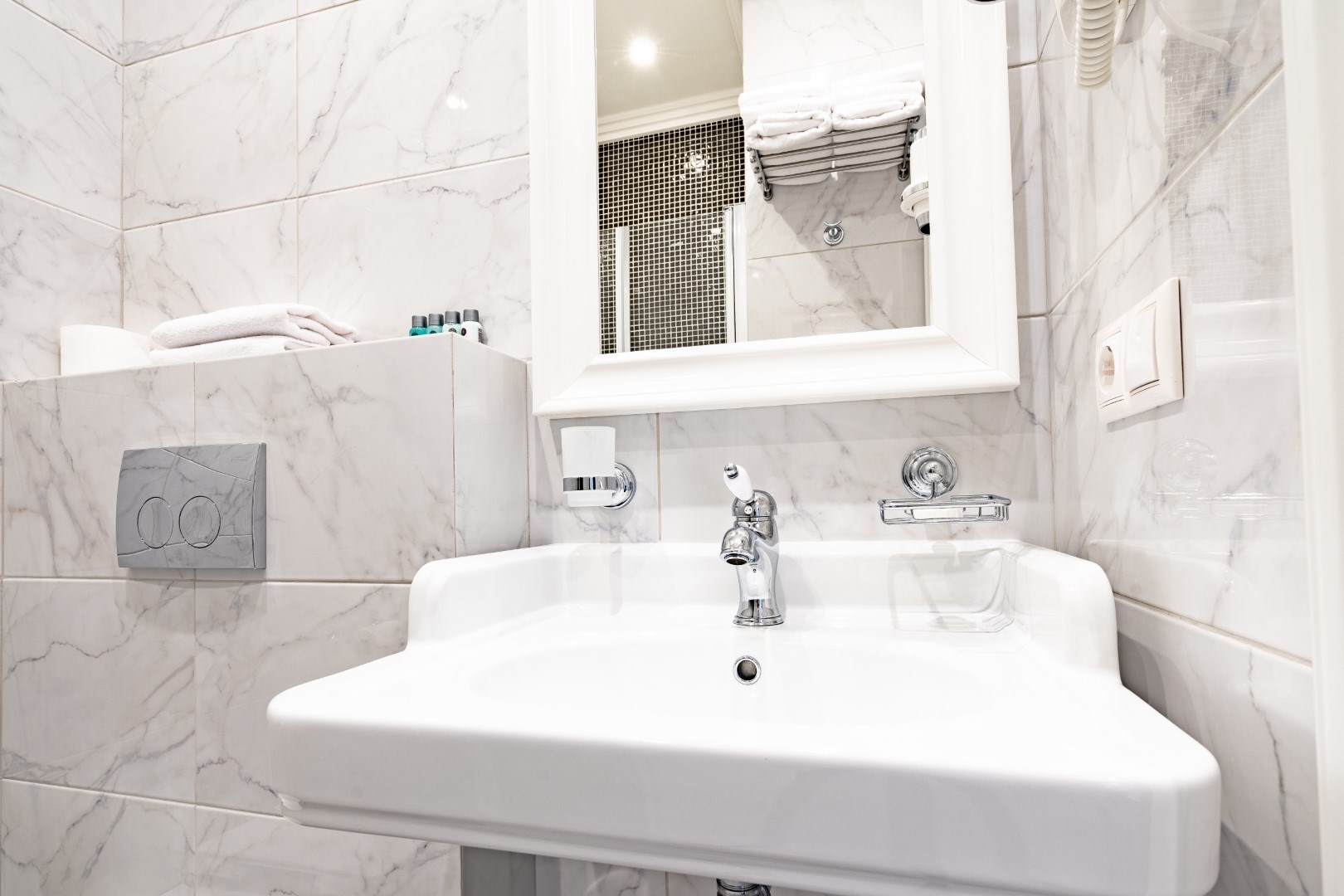 Chez Michel Hotel - photo 2