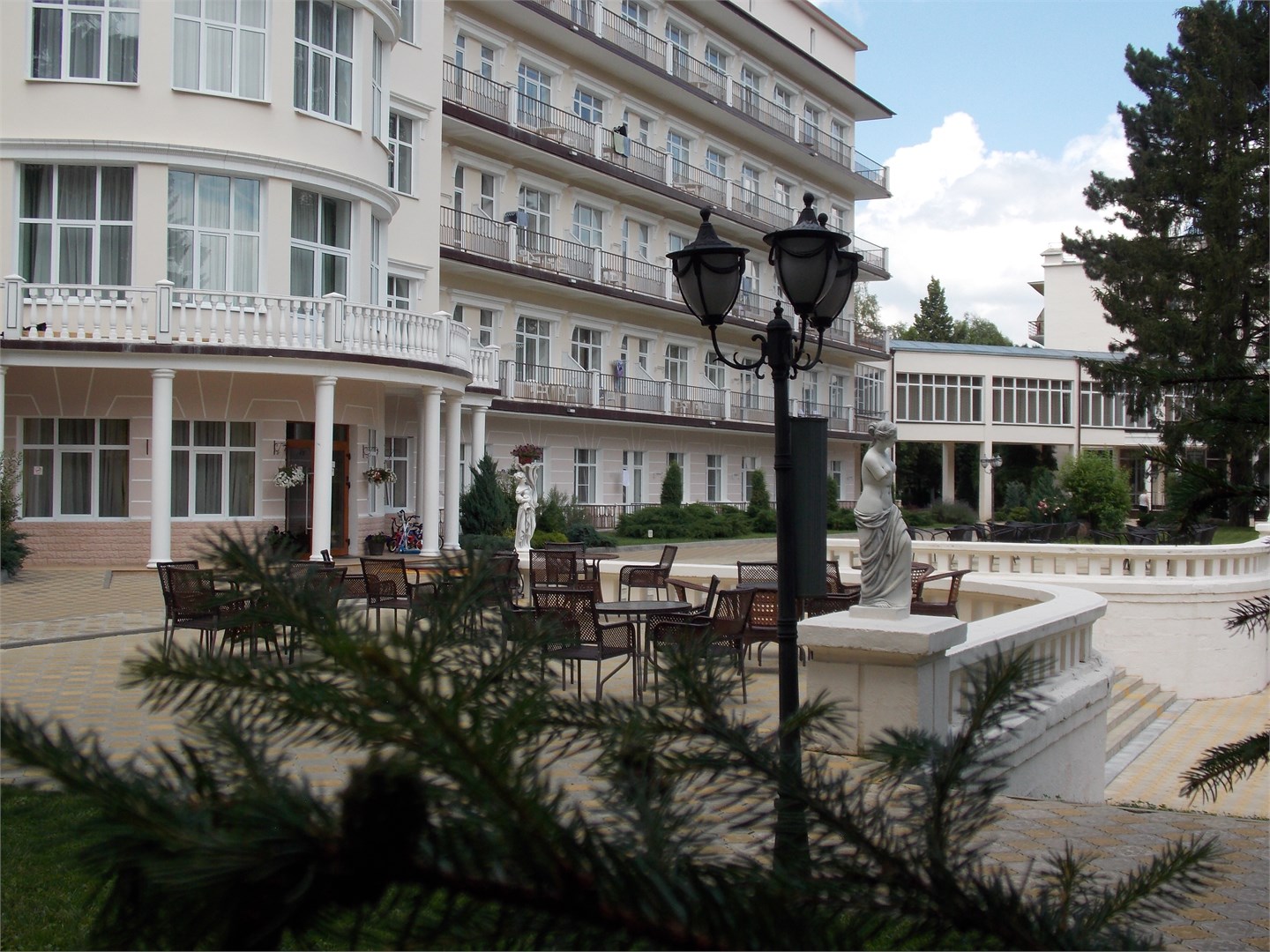 Санаторий Центросоюз-Кисловодск - photo 2