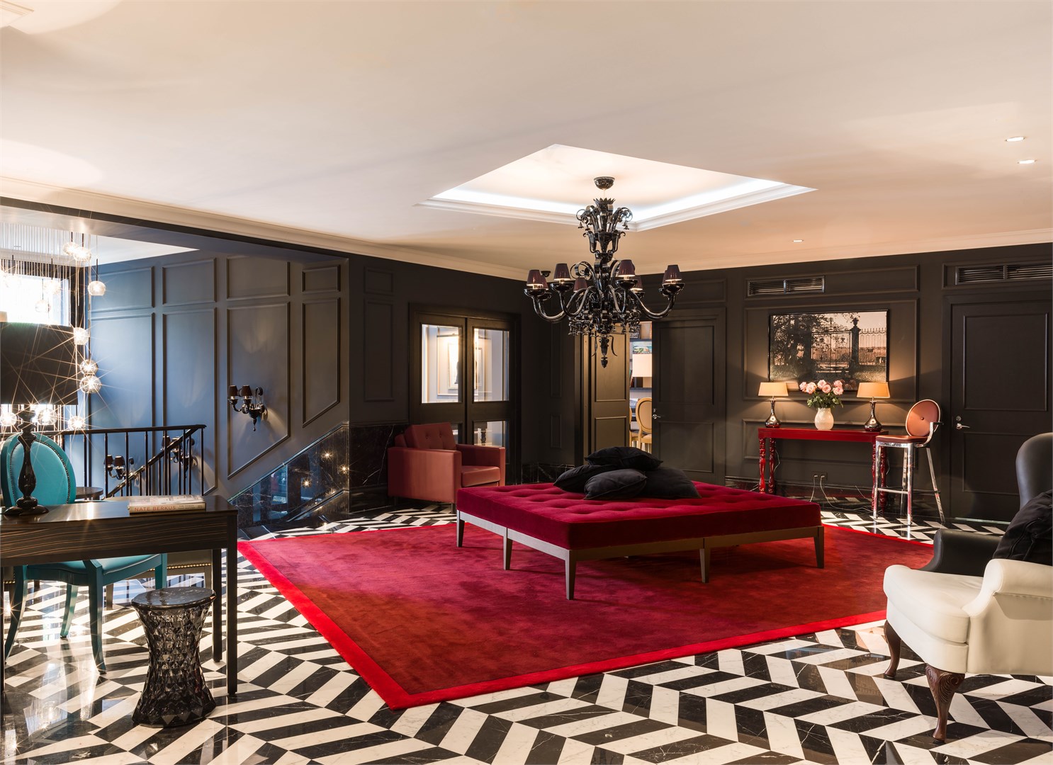 Dom Boutique Hotel - photo 2
