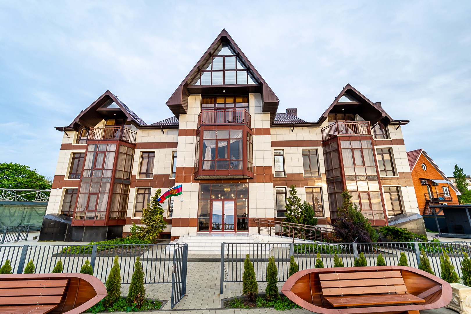 Отель & SPA "Ахтари"