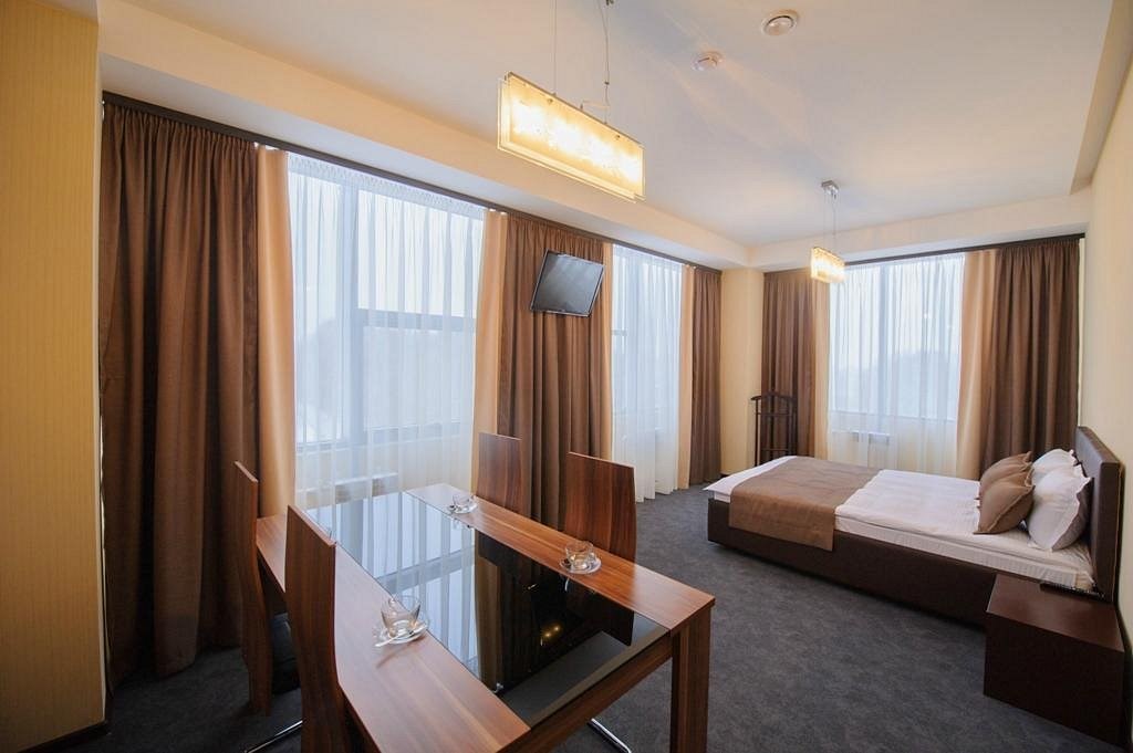 Skyline Hotel Tomsk Airport - photo 2
