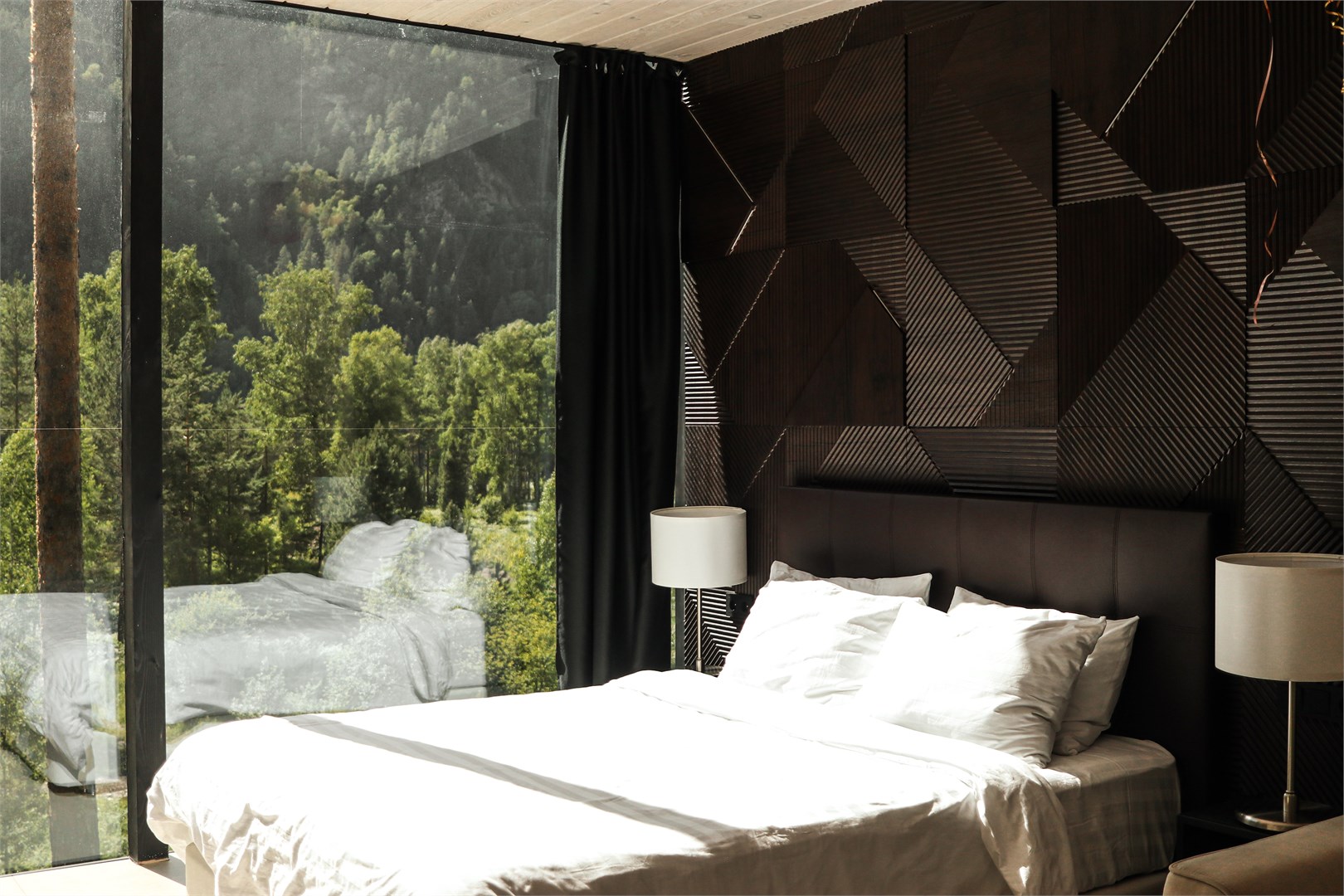 Pinewood resort & spa - photo 2