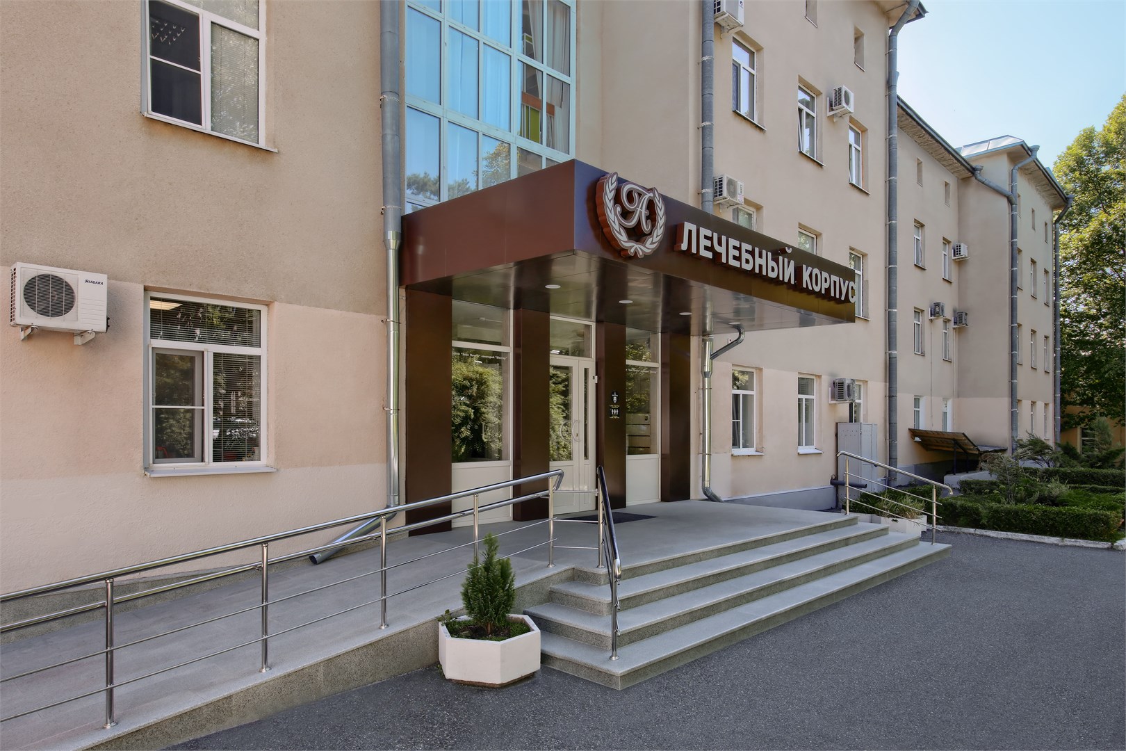 Санаторий Шахтер - photo 3