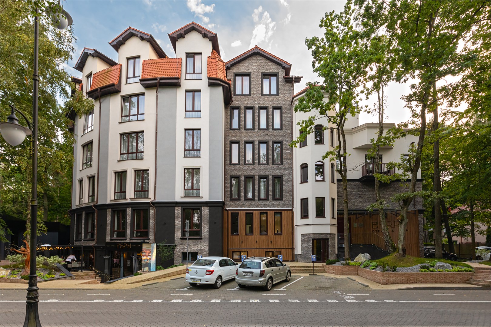 BERRY HOTEL & SPA - photo 2