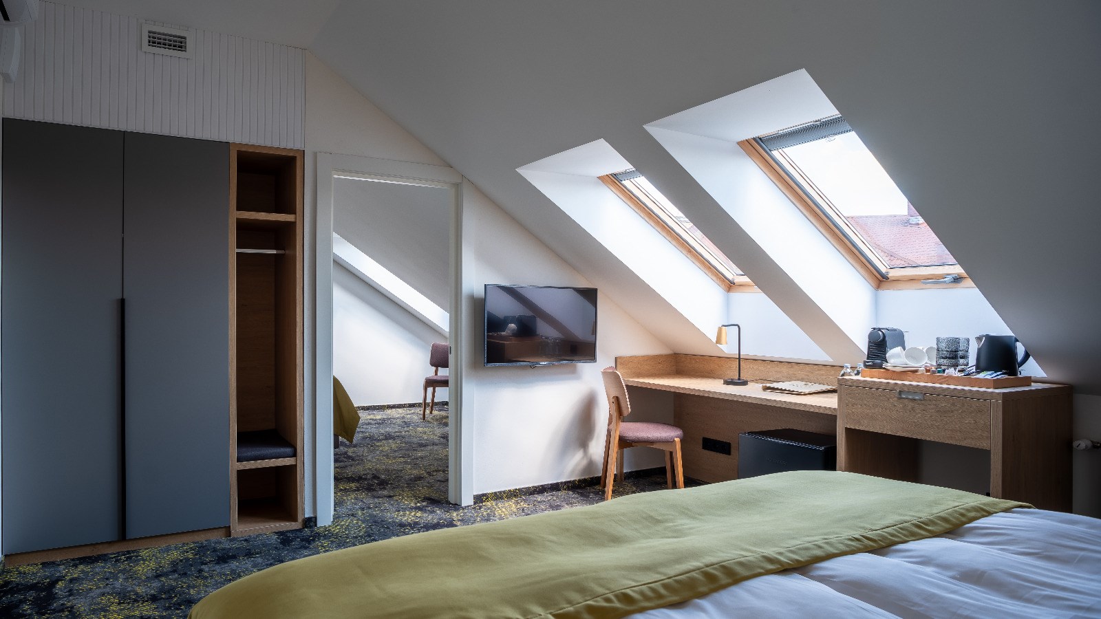 Amber Shore Collection - photo 3