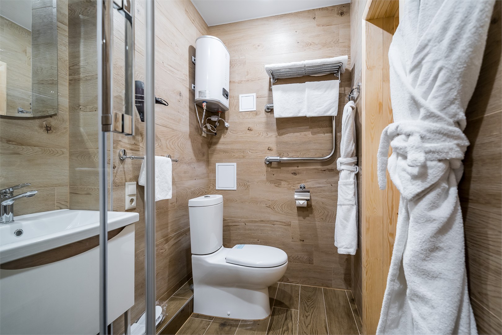 У Фонтана - photo 2