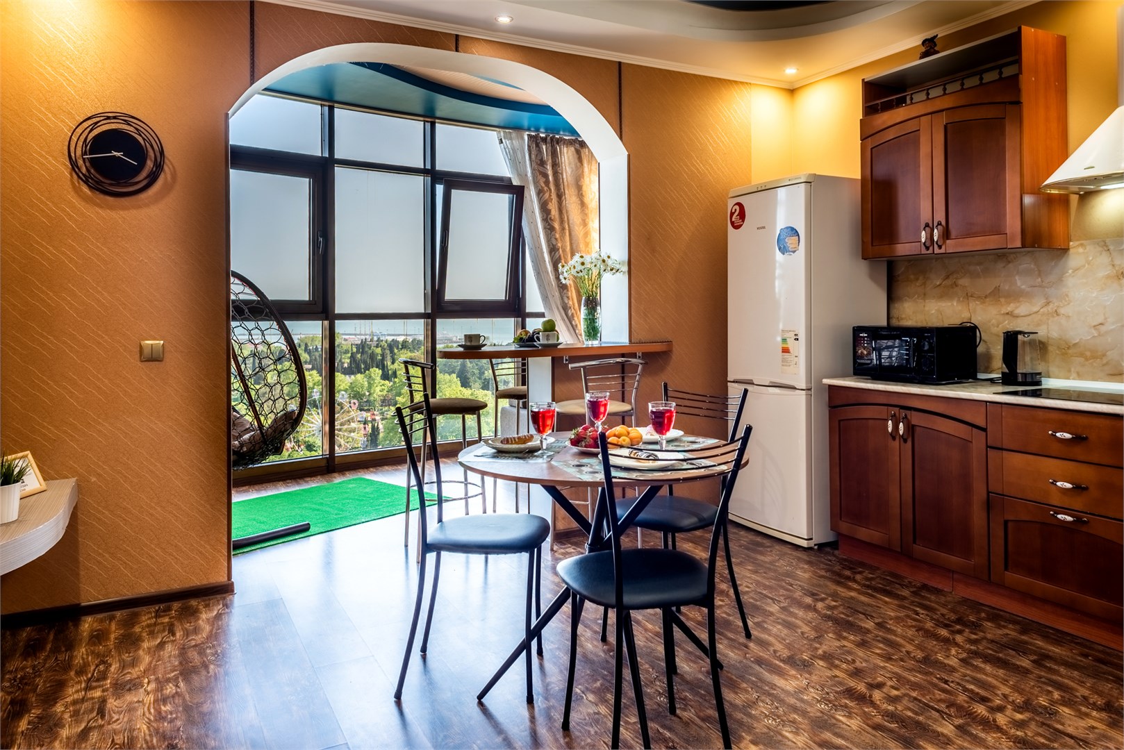 Sun City Apartment - photo 4