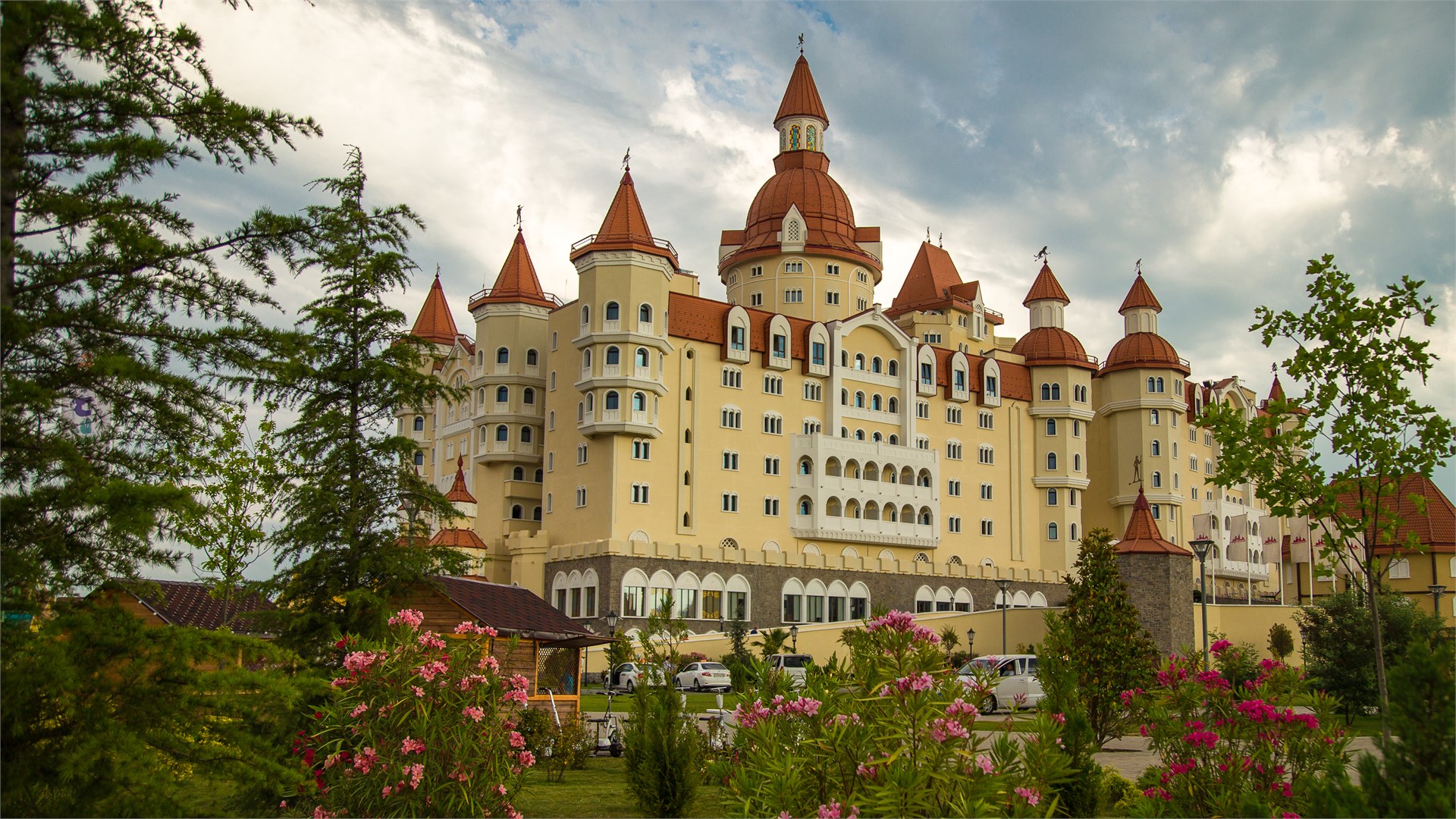 ОТЕЛЬ-ЗАМОК БОГАТЫРЬ 4* - photo 2