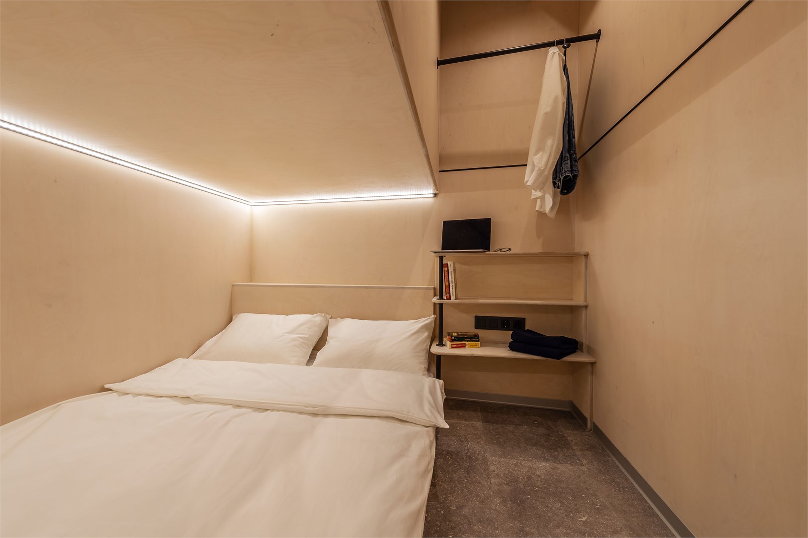 Morfeus (Capsule hotel) - photo 2