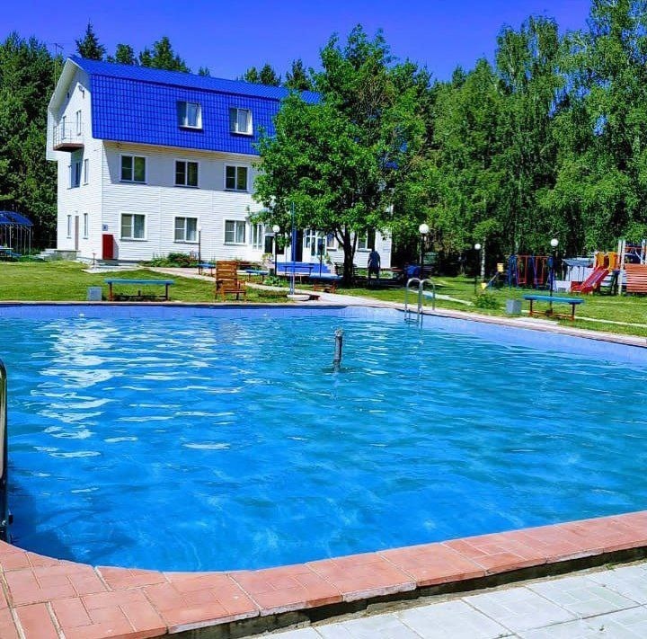 Зеленая поляна - photo 3