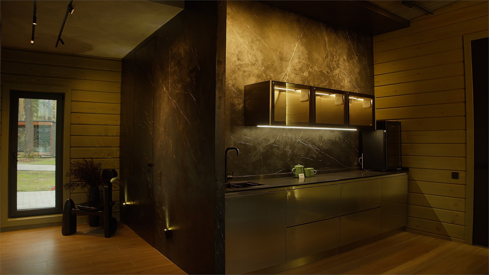 Хвоя в горах - photo 4