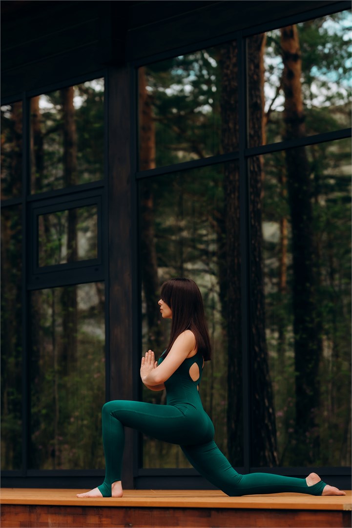 Хвоя в горах - photo 5