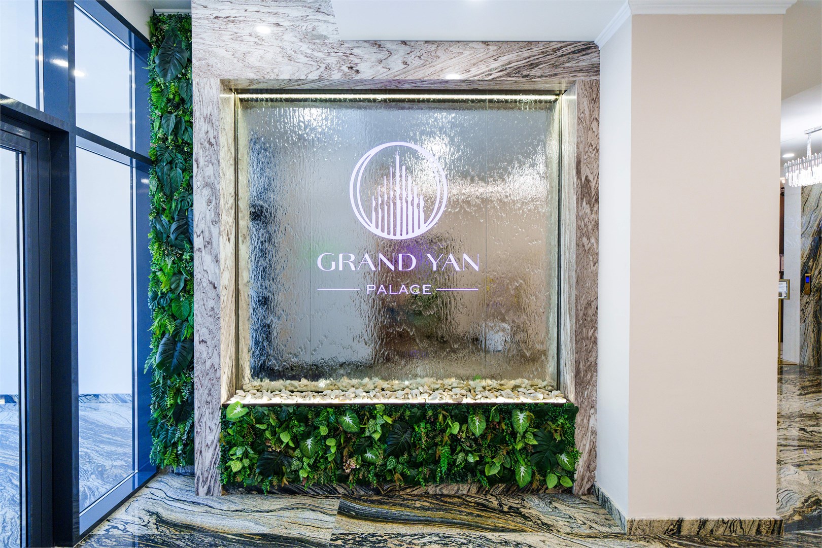 GRAND YAN HOTEL - photo 2