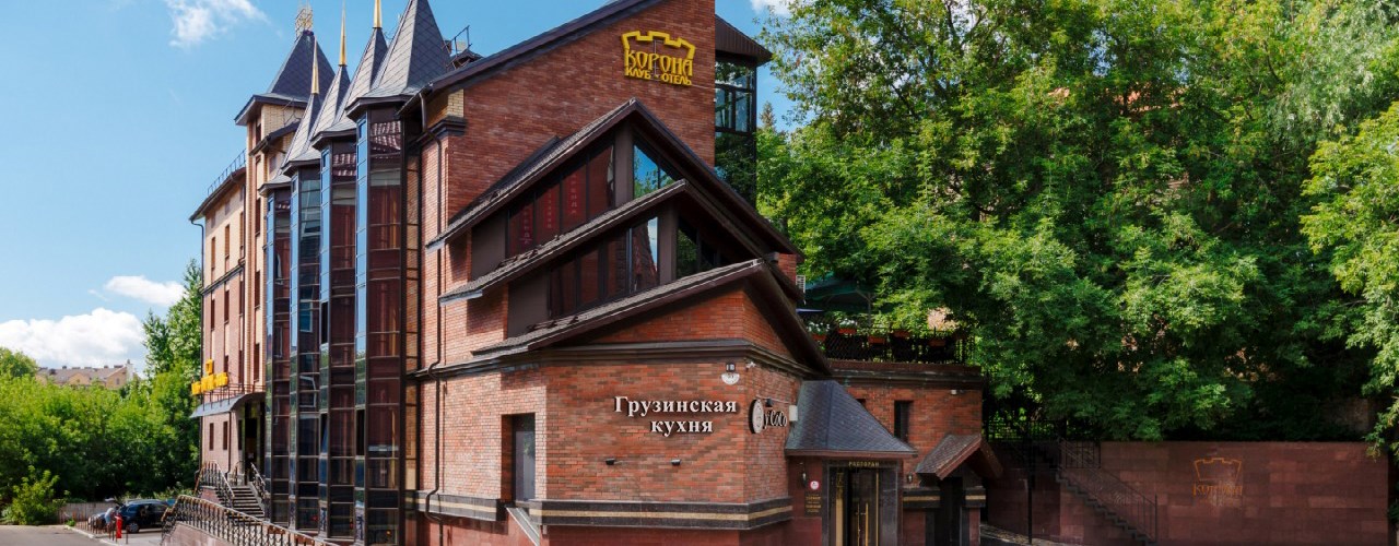 Гостинично-ресторанный комплекс "Клуб Отель Корона"