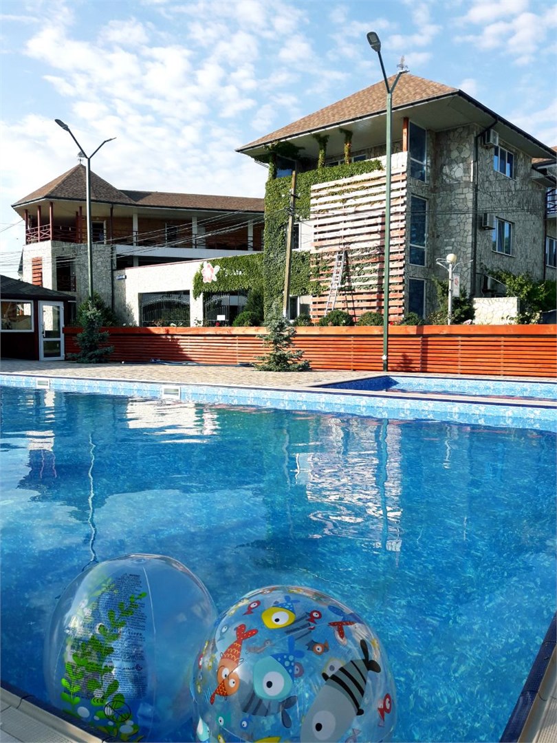 Курортный Отель "КВИТКА"