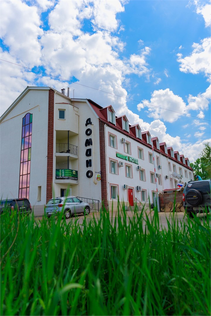 Грин Отель Домино