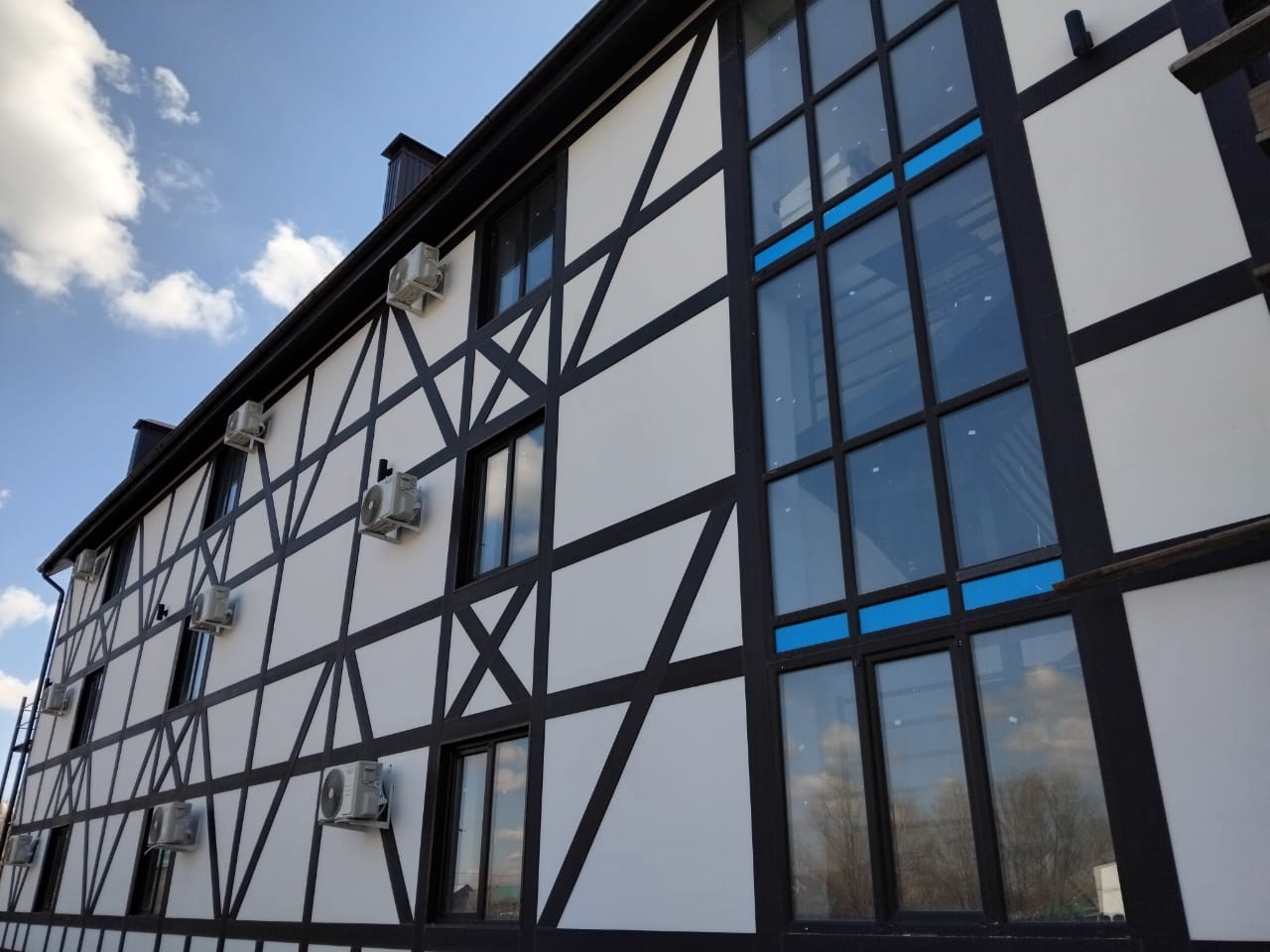 Holiday House - photo 3