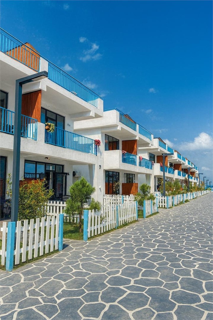 SANTORINI Family Club