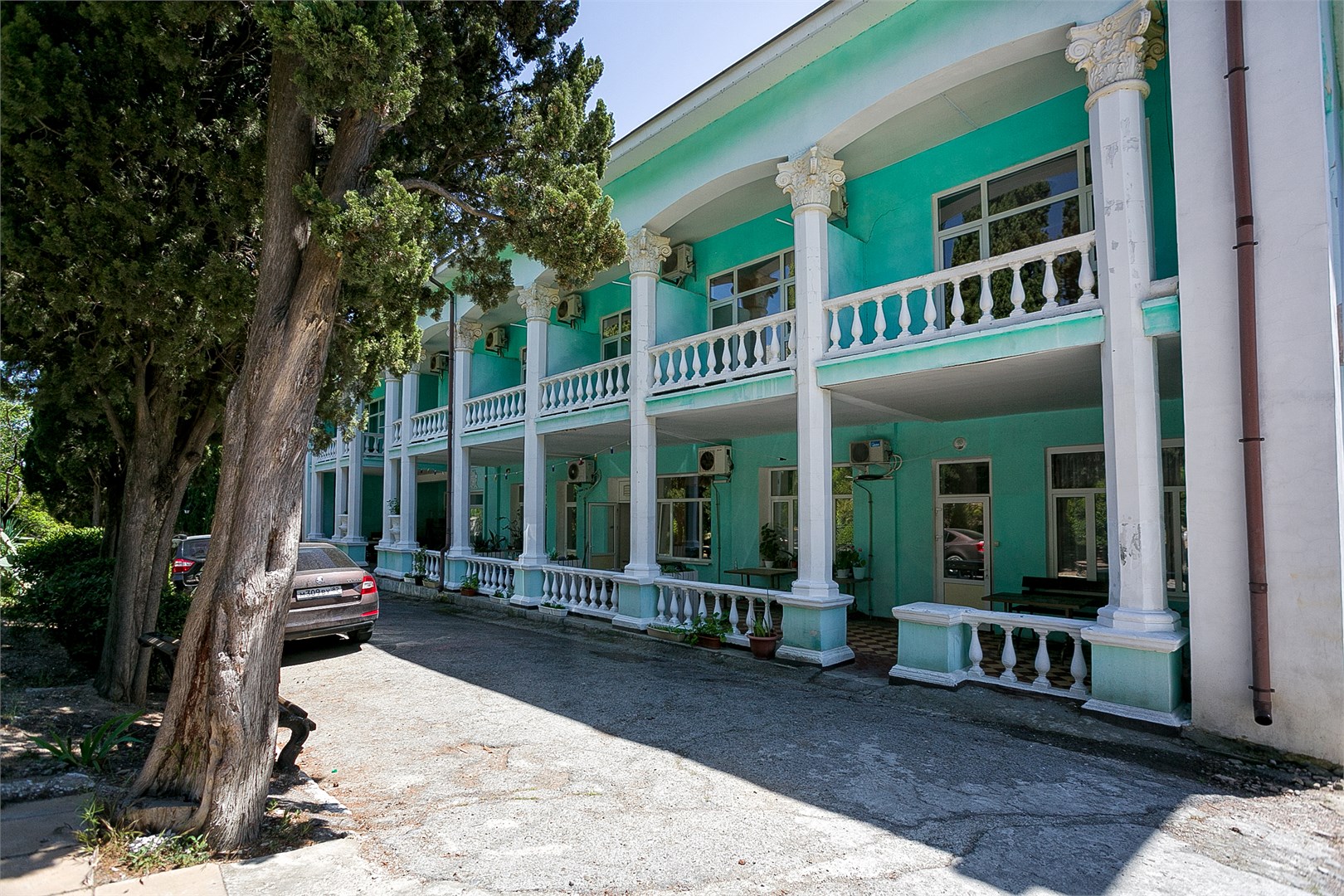 AMPIR Resort Hotel - photo 4