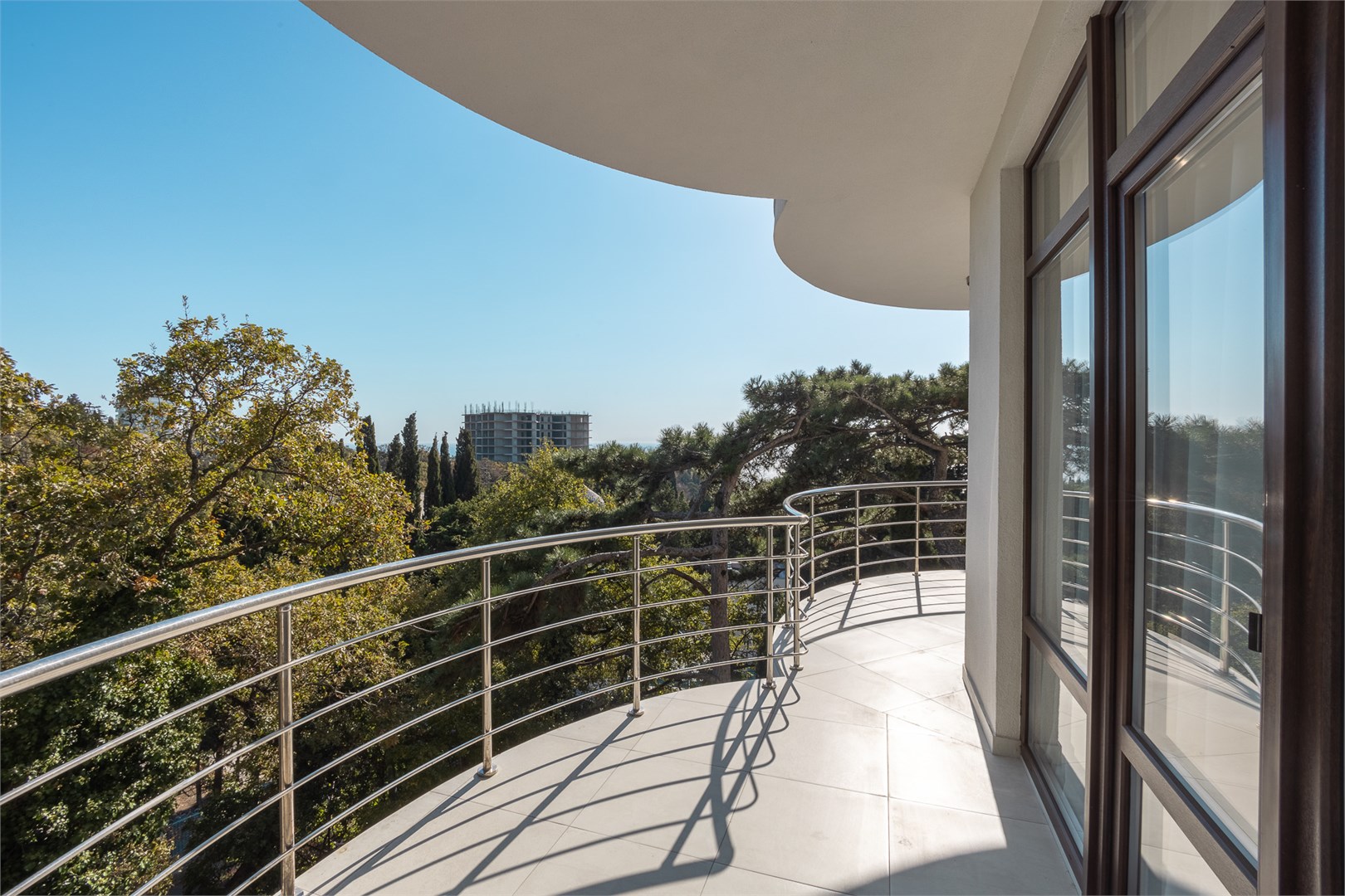 Family Pride Apartments - photo 2