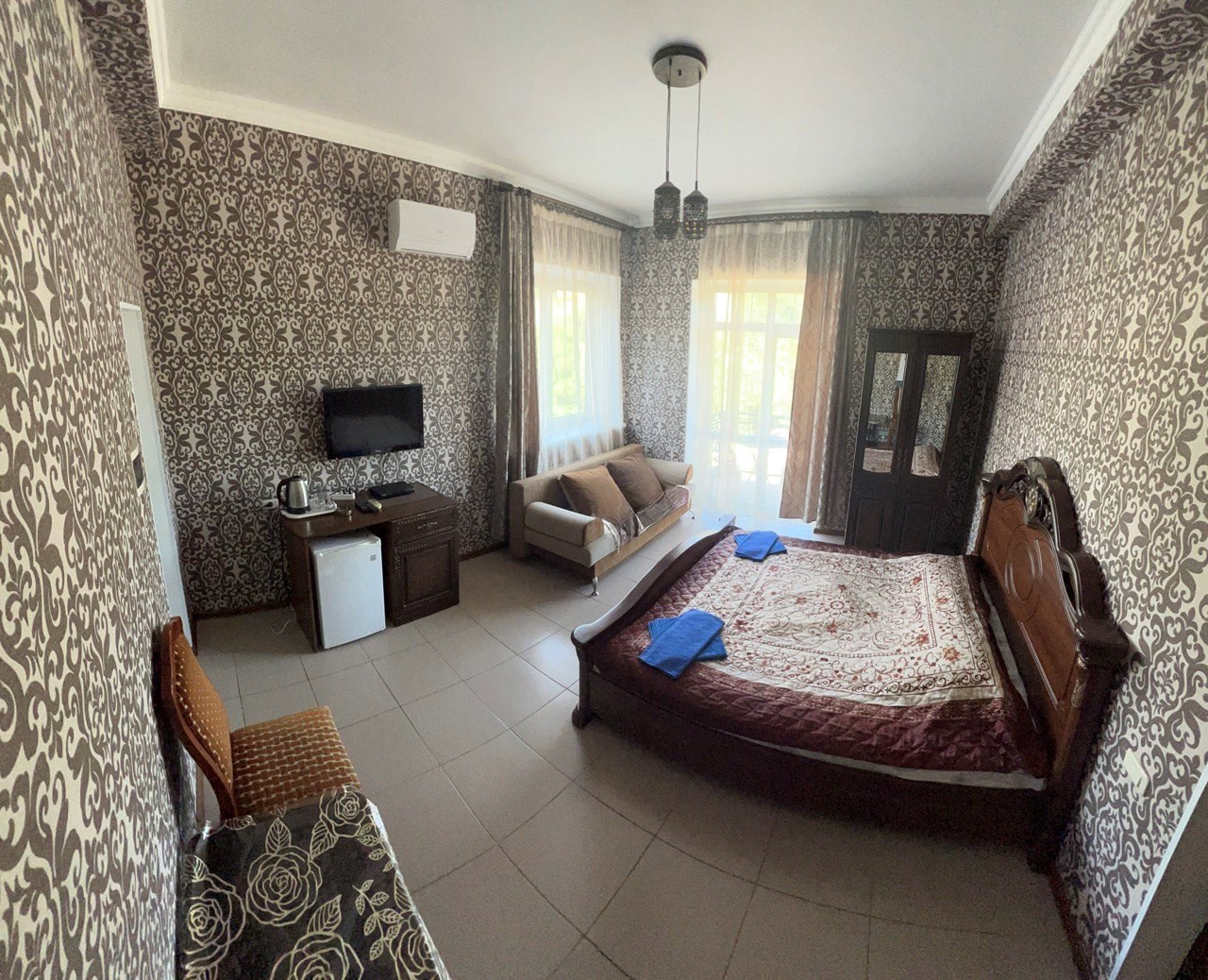 Stone House - photo 4
