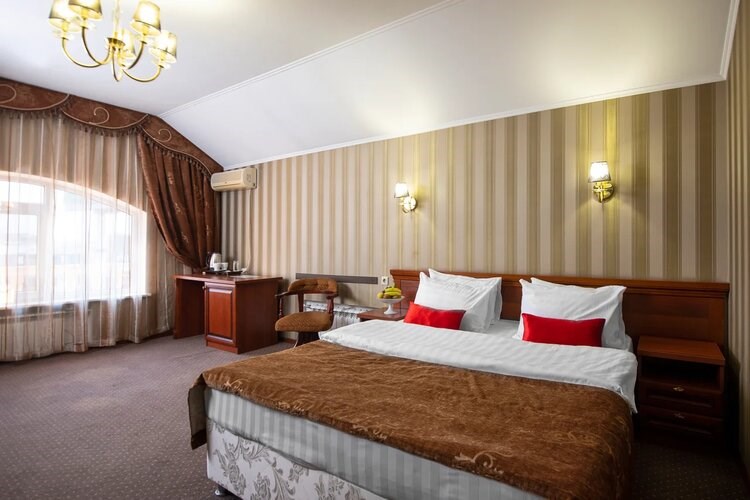 Bridge Hotel - photo 5