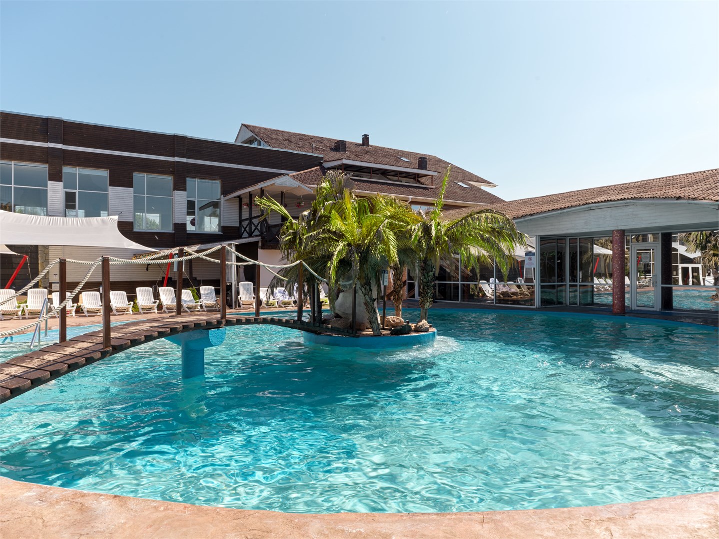 Cinema Capsula Dolphin Planet - photo 2