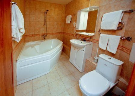 Ryan Johnson - photo 4