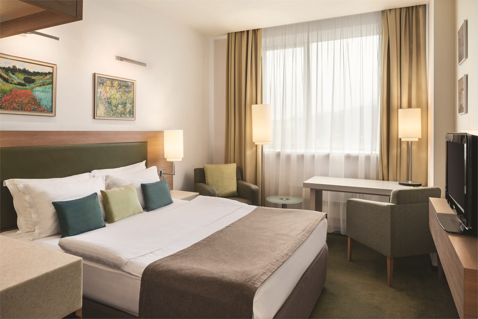 Ramada By Wyndham Yekaterinburg Hotel & Spa - photo 3