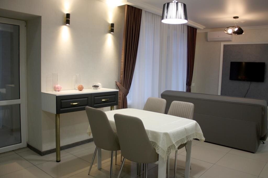 Апартаменты на Демонстрации