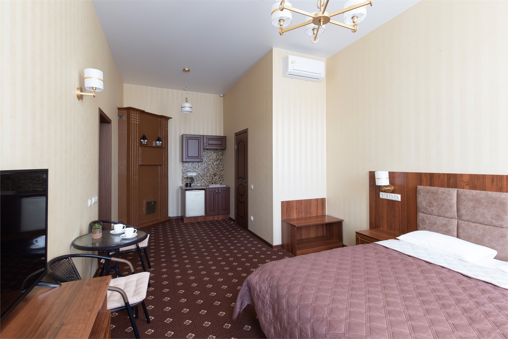 My Favourite Garden Hotel - photo 3