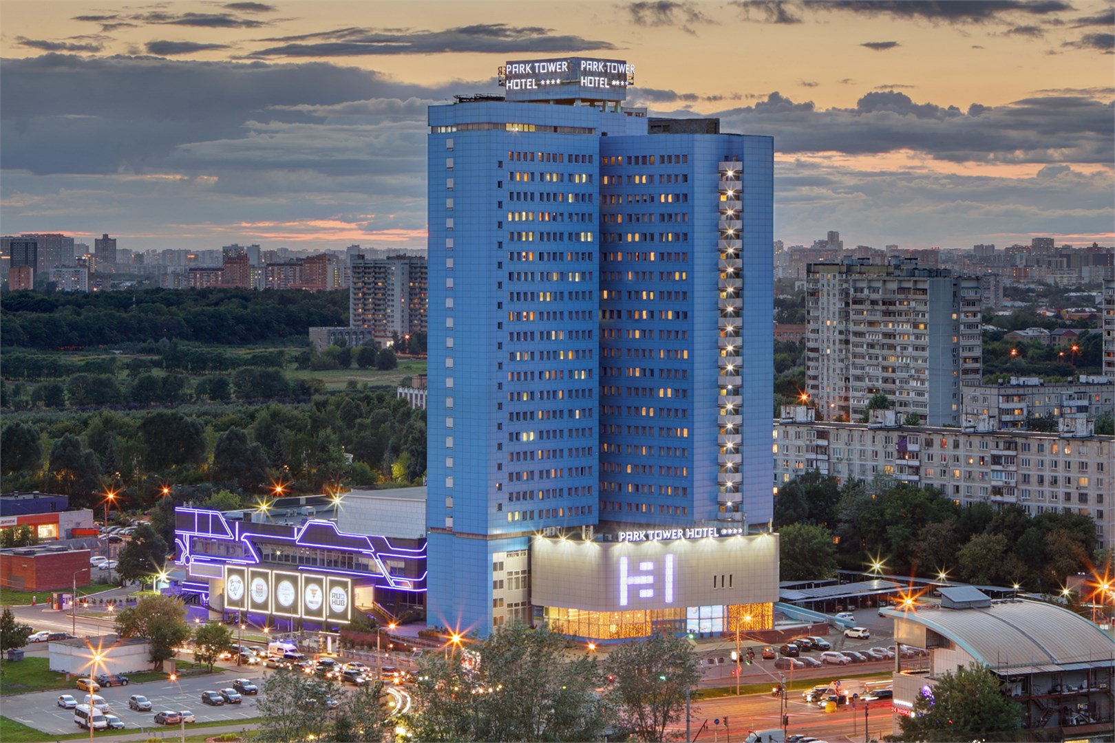 Гостиница "Парк Тауэр"/Park Tower hotel - photo 2
