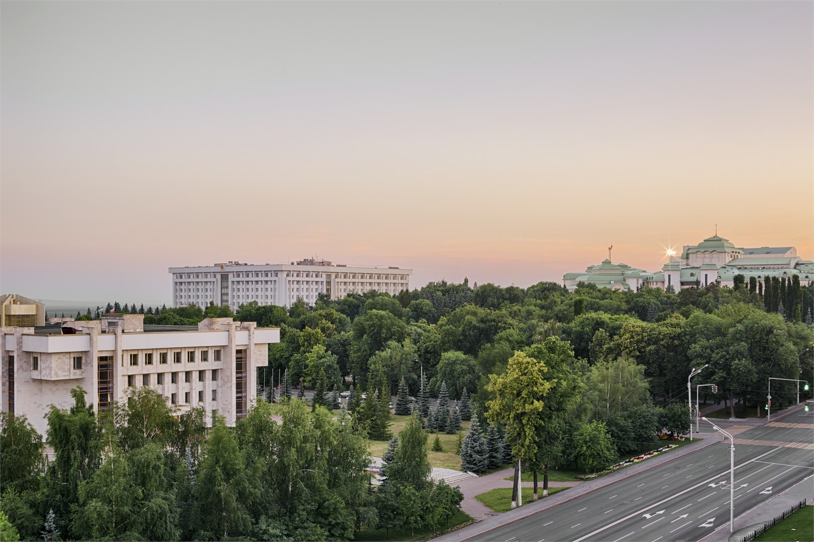 SHERATONPLAZA UFA CONGRESS HOTEL - photo 3