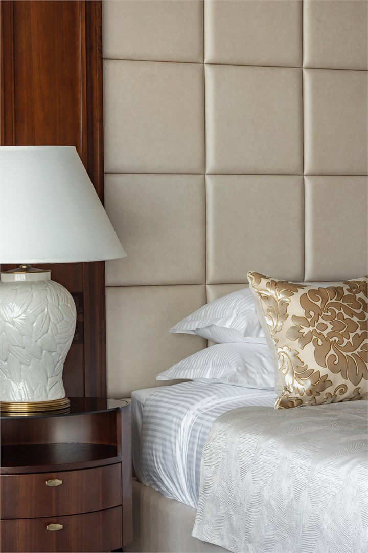 City Hotel - photo 4