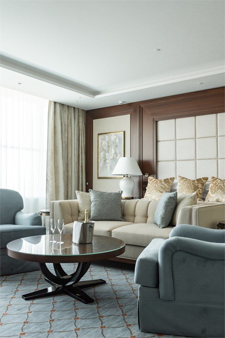 City Hotel - photo 3